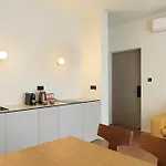 Alinea Market Agora Square מלון דירות