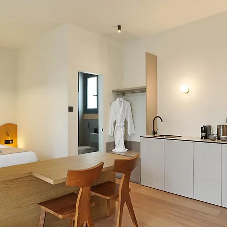 Alinea Market Agora Square リマソール