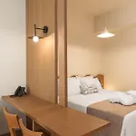 Ξενοδοχείο με διαμερίσματα Alinea Market Agora Square 4*
