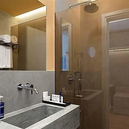 Ξενοδοχείο με διαμερίσματα Alinea Market Agora Square 4*