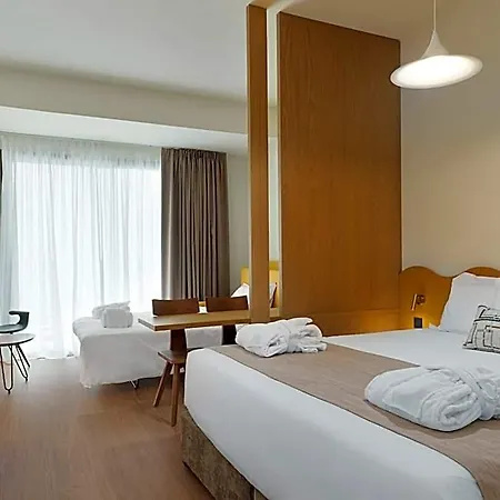 Alinea Market Agora Square 4* Λεμεσός