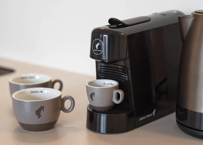 Alinea Market Agora Square 레메소스