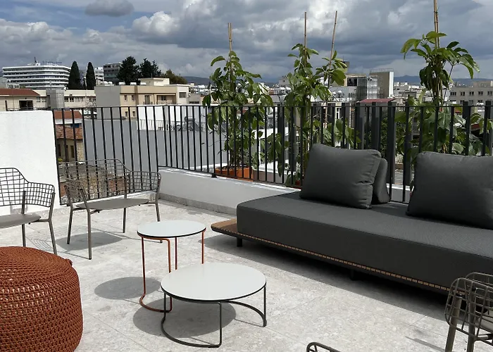 Alinea Market Agora Square 아파트호텔 레메소스