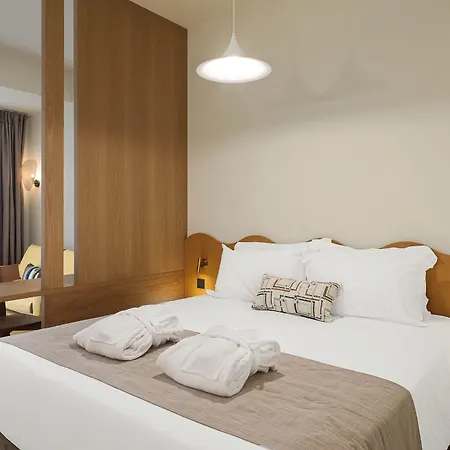 Alinea Market Agora Square 4* Limassol